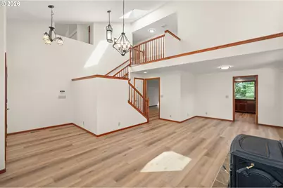 24520 Trillium Ln, Elmira, OR 97437 - Photo 7
