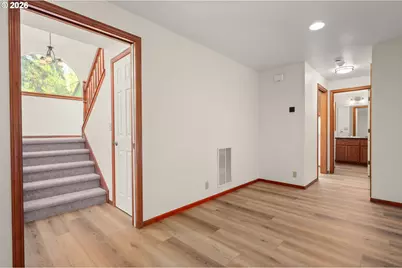 24520 Trillium Ln, Elmira, OR 97437 - Photo 17