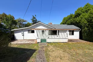 781 N 8th St, Coos Bay, OR 97420 - Photo 1