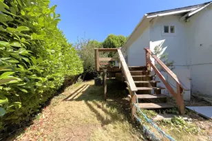 781 N 8th St, Coos Bay, OR 97420 - Photo 5
