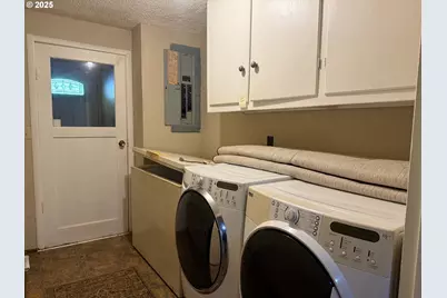 87511 Tiernan Rd, Mapleton, OR 97453 - Photo 19