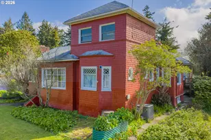 1447 Sherman Ave, North Bend, OR 97459 - Photo 5