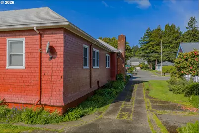 1447 Sherman Ave, North Bend, OR 97459 - Photo 43