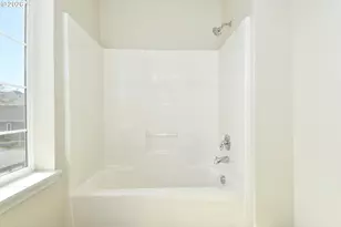 20477 SW Marimar St, Beaverton, OR 97078 - Photo 23