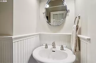 2647 SW Montgomery Dr, Portland, OR 97201 - Photo 23