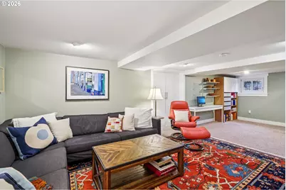 2647 SW Montgomery Dr, Portland, OR 97201 - Photo 39