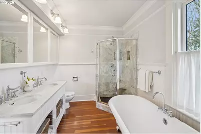 2647 SW Montgomery Dr, Portland, OR 97201 - Photo 29