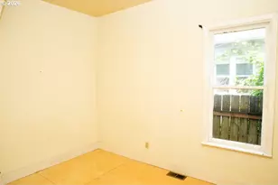 429 NE 79th Ave, Portland, OR 97213 - Photo 5