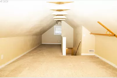 429 NE 79th Ave, Portland, OR 97213 - Photo 15