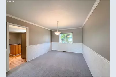 5880 SE Snowberry Ct, Hillsboro, OR 97123 - Photo 9
