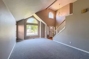 5880 SE Snowberry Ct, Hillsboro, OR 97123 - Photo 3