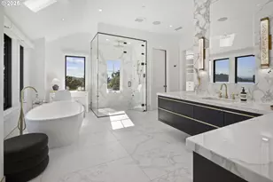 2088 Crest Dr, Lake Oswego, OR 97034 - Photo 35