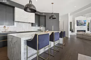 2088 Crest Dr, Lake Oswego, OR 97034 - Photo 17