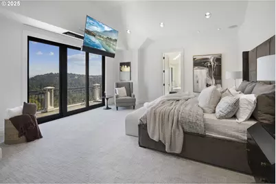 2088 Crest Dr, Lake Oswego, OR 97034 - Photo 31