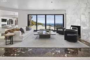 2088 Crest Dr, Lake Oswego, OR 97034 - Photo 11