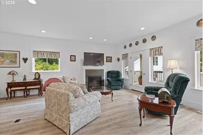 2992 NE 26th St, Lincoln City, OR 97367 - Photo 13
