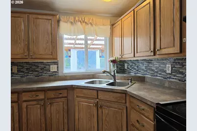 42819 Kreiger Ln, Port Orford, OR 97465 - Photo 5