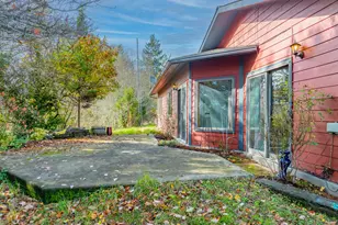 53874 Fishtrap Rd, Myrtle Point, OR 97458 - Photo 9