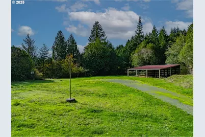 53874 Fishtrap Rd, Myrtle Point, OR 97458 - Photo 11