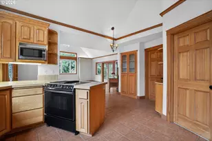 837 NE 67th Ave, Hillsboro, OR 97124 - Photo 11