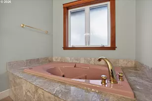 837 NE 67th Ave, Hillsboro, OR 97124 - Photo 15