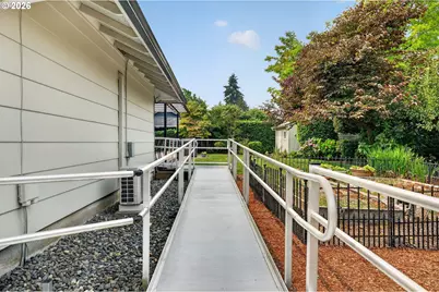 9016 NE 11th St, Vancouver, WA 98664 - Photo 39