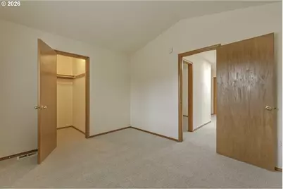 165 NE Cory St, Hillsboro, OR 97124 - Photo 31