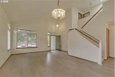 165 NE Cory St, Hillsboro, OR 97124 - Photo 5