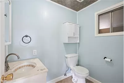 2740 Stark St, Eugene, OR 97404 - Photo 17