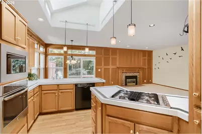 11864 SW 126th Pl, Tigard, OR 97223 - Photo 9