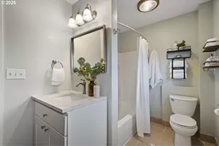 7035 N Catlin Ave, Portland, OR 97203 - Photo 21