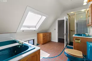 4145 S Corbett Ave, Portland, OR 97239 - Photo 35