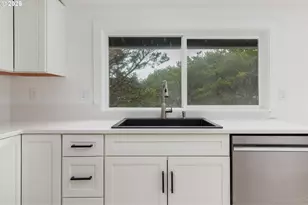 5670 Jasmine Ave, Cloverdale, OR 97112 - Photo 19