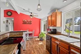 11809 SE 7th St, Vancouver, WA 98683 - Photo 7