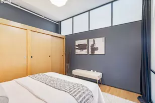 333 NW 9th Ave, Portland, OR 97209 - Photo 21