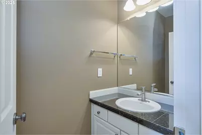 384 SW 105th Ter, Portland, OR 97225 - Photo 23