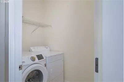 384 SW 105th Ter, Portland, OR 97225 - Photo 19