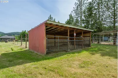 230 Oleson Ln, Roseburg, OR 97471 - Photo 39