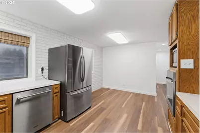 820 SE Barnes Ave, Gresham, OR 97080 - Photo 19