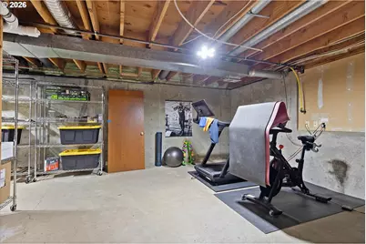 10052 SW Balmer Cir, Portland, OR 97219 - Photo 33