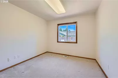 1552 NE 19th Loop, Canby, OR 97013 - Photo 23