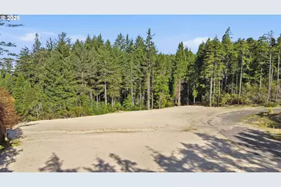 2215 Garfield St, North Bend, OR 97459 - Photo 7