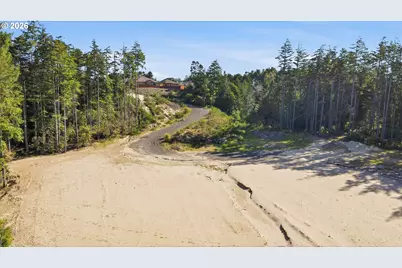 2215 Garfield St, North Bend, OR 97459 - Photo 7