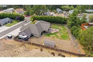 699 N Morrison St, Coos Bay, OR 97420 - Photo 47
