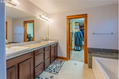 1110 Red Tail Loop, Hood River, OR 97031 - Photo 27