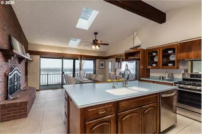 555 Grey Cliffs Dr, Saint Helens, OR 97051 - Photo 11