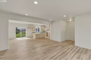 371 E 2nd Ave, Junction City, OR 97448 - Photo 5