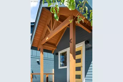5601 SE Bybee Blvd #C, Portland, OR 97206 - Photo 3