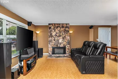 2369 NE Poynter St, Hillsboro, OR 97124 - Photo 9