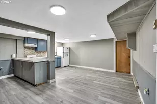 271 N 3rd St, Jefferson, OR 97352 - Photo 29